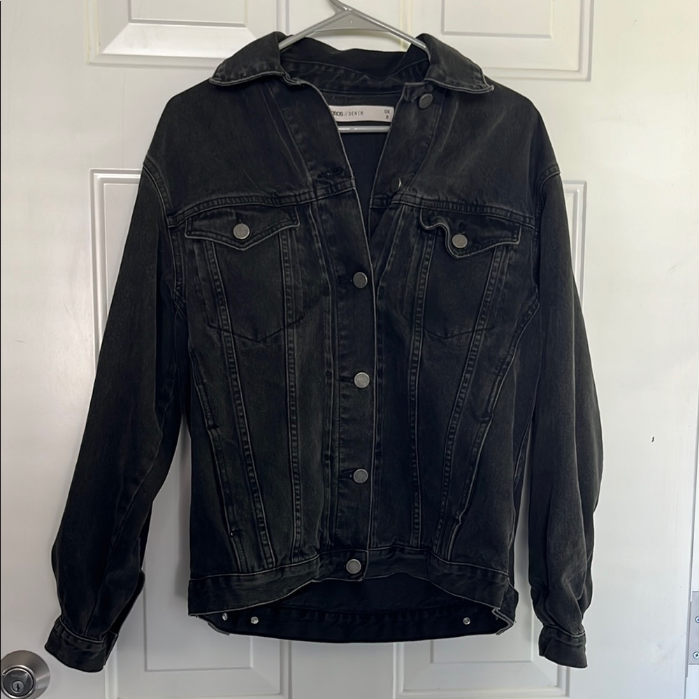 ASOS Black Jean Jacket Classic Denim Style Women’s Size 4